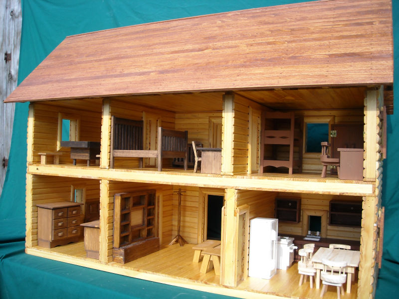 rear view of log cabin house